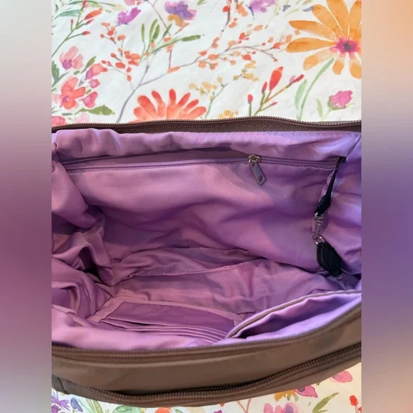 Travelon Crescent bag - Picture 7 of 13